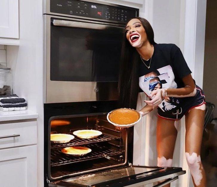 Emina Jahovic ev halini paylaştı G3