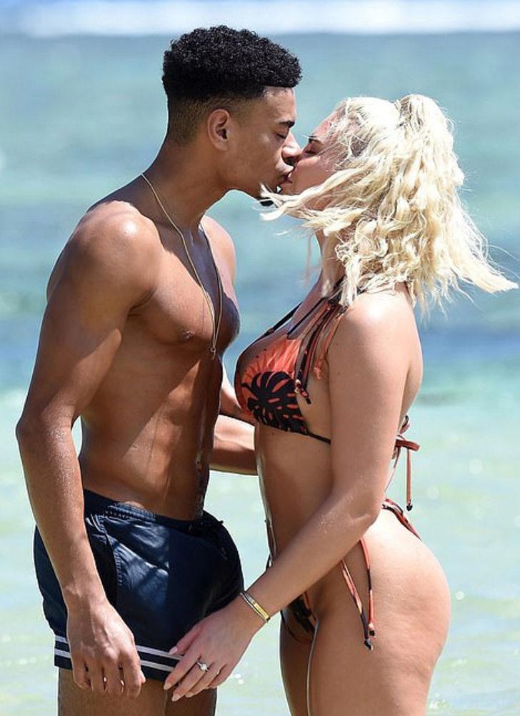 'Aşk Adası'ndan çıkıp sahilde aşka geldiler G1