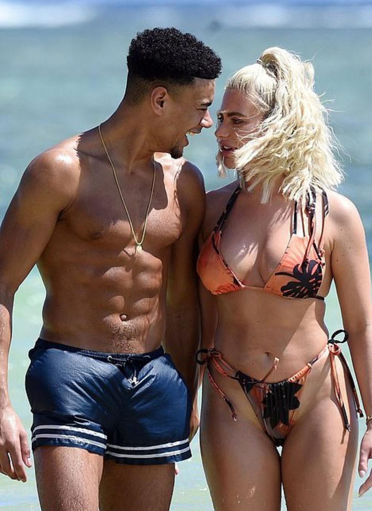 'Aşk Adası'ndan çıkıp sahilde aşka geldiler G2