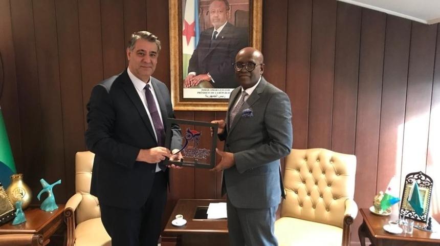 Rekt&ouml;r Polat&rsquo;tan, B&uuml;y&uuml;kel&ccedil;ilere ziyaret