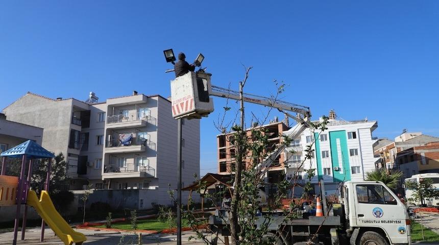 Turgutlu&rsquo;da tahribata uğrayan park yenilendi