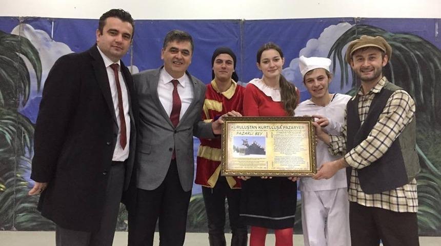 Pazaryeri&rsquo;nde bin 450 kişi tiyatro etkinliğine katıldı