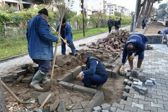 Üst Fevzipaşa’da yol ve kaldırım yenileniyor