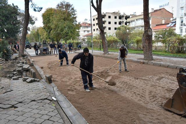 Üst Fevzipaşa’da yol ve kaldırım yenileniyor