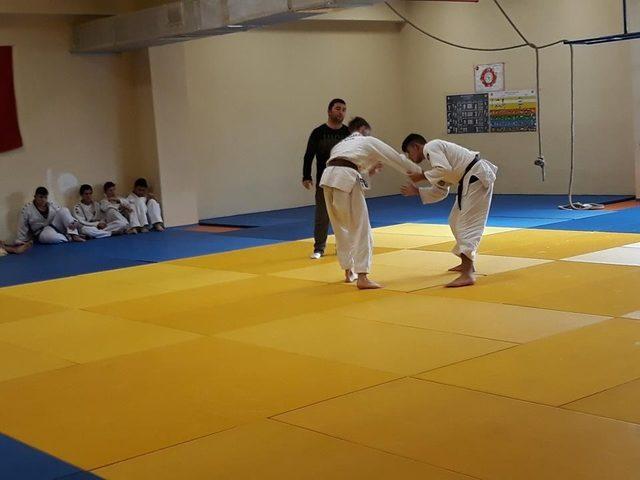 Okul Sporları Judo Müsabakaları sona erdi