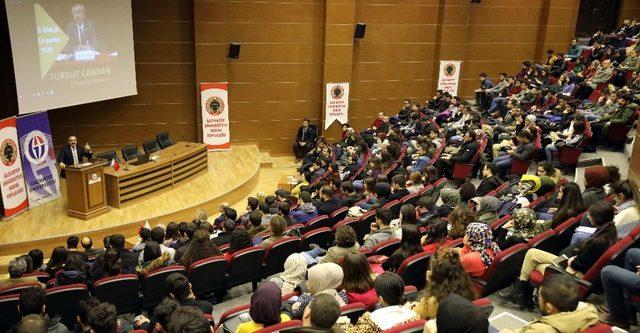 Emekli Danıştay Başsavcısı Turgut Candan’dan “İdari Yargıda İstinaf” Konferansı