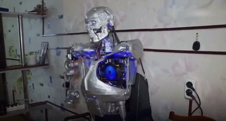 Rus mühendis 'Terminatör'ün kopyasını yaptı G4