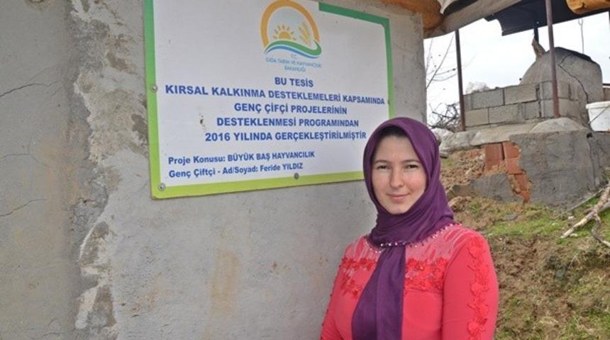 Gen&ccedil; &Ccedil;ift&ccedil;i desteği ile aldığı inekleri 3&rsquo;e katladı