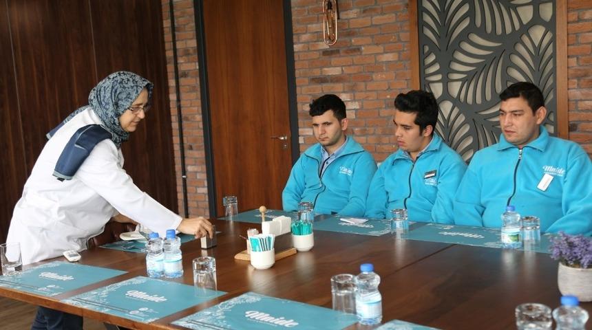 KO-MEK servis elamanları yetiştiriyor