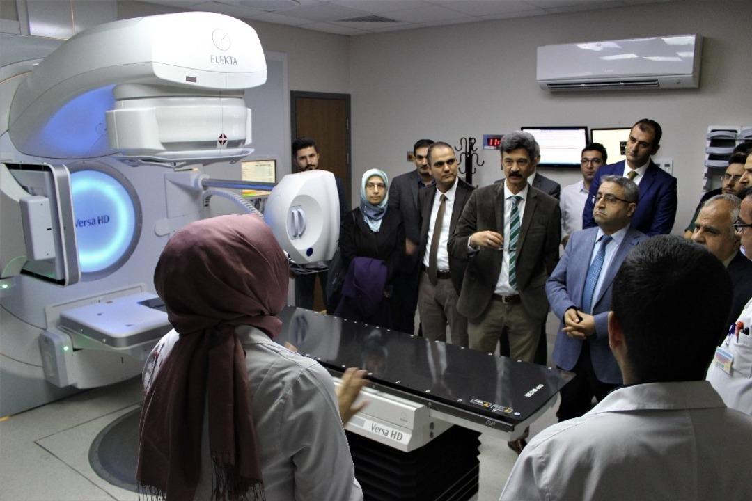 Başhekim &Ouml;zt&uuml;rk, &ldquo;Radyasyon Onkoloji Kliniği, ilimizin diğer illere bağımlılığını ortadan kaldırdı"