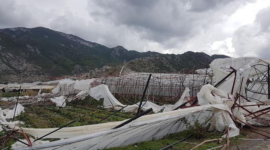 Anamur&rsquo;da hortum ve yağışın zararı: 5 milyon 712 bin lira