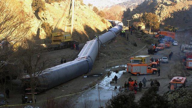T&uuml;rkiye de son 15 yılın &ouml;l&uuml;ml&uuml; tren kazaları 4