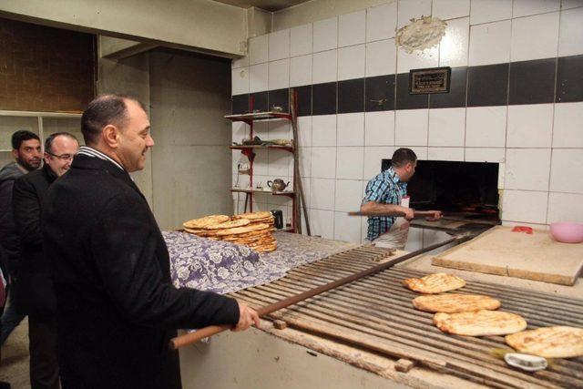 Vali Kaldırım incelemelerde bulundu, hasta ve yaşlıları ziyaret etti