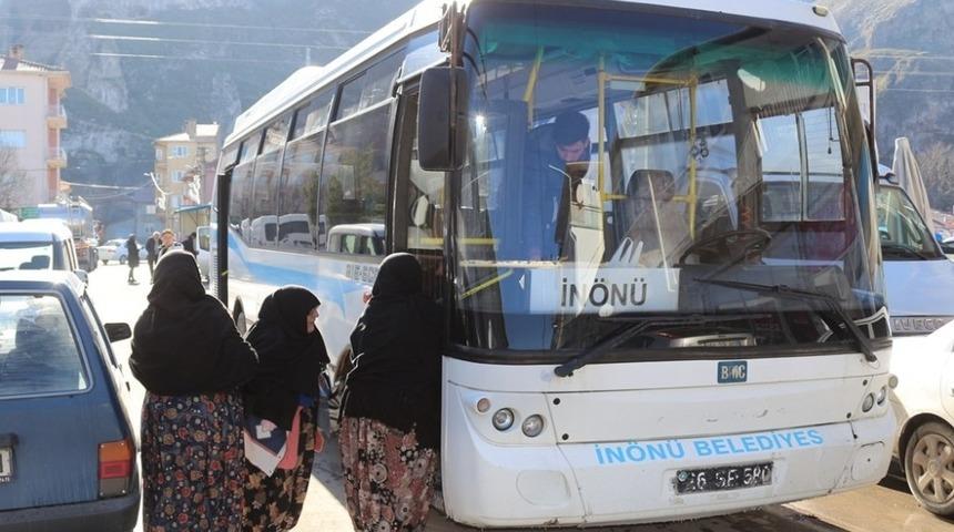 İn&ouml;n&uuml;&rsquo;de pazar servisi bayanların g&ouml;zdesi oldu