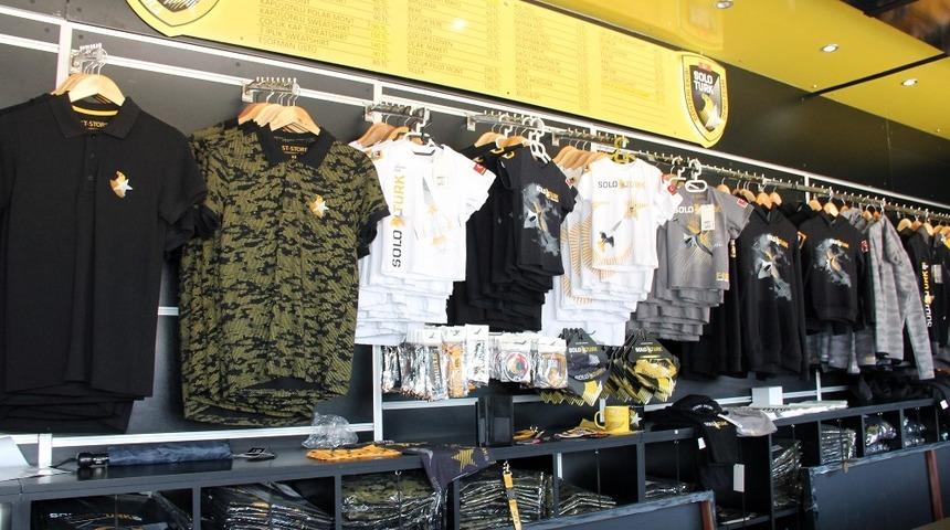 Solo T&uuml;rk TIR&rsquo;ı Yalova&rsquo;da