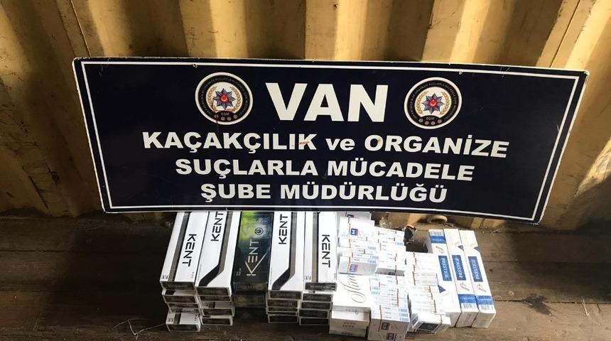 Van&rsquo;da 4 bin 389 paket ka&ccedil;ak sigara ele ge&ccedil;irildi