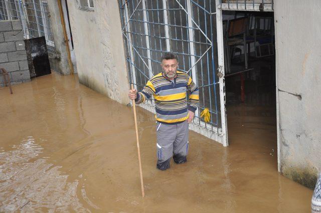 Bitlis'te selden dolayı 40 köy ve 45 mezrada ulaşım sağlanamıyor