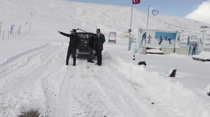 &Ccedil;aldıran&rsquo;da karla m&uuml;cadele &ccedil;alışması