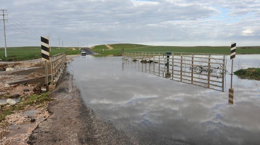 Yağışlı hava yaşamı olumsuz etkiledi