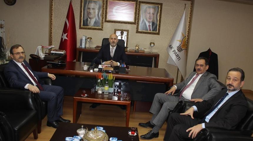 Karaduman: &ldquo;AK Parti&rsquo;de hizmet esastır&rdquo;