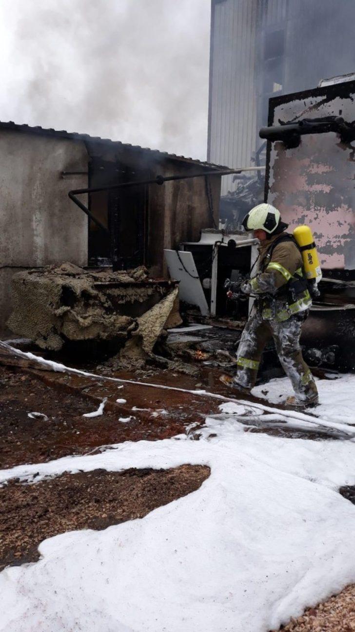 Bitkisel yağ fabrikasında yangın G5