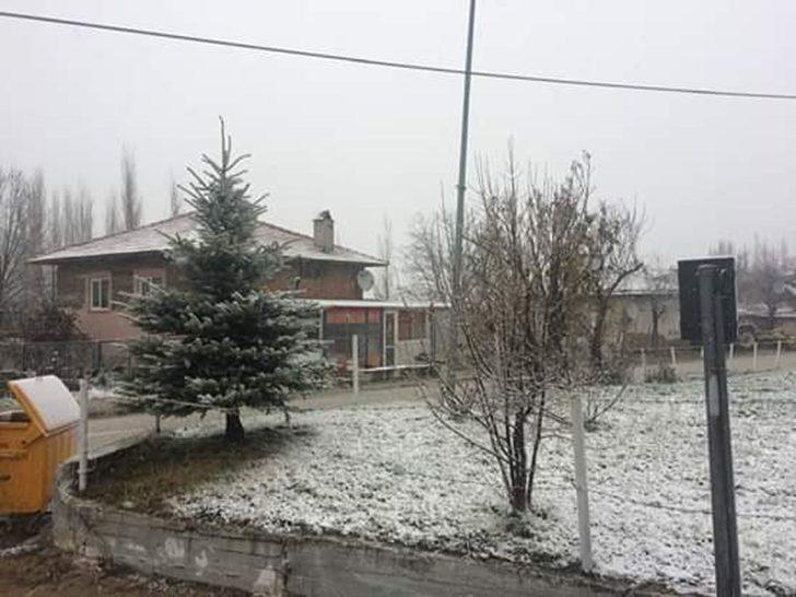 İzmirli'lerin kar şaşkınlığı! Tüm şehir beyaza büründü G4