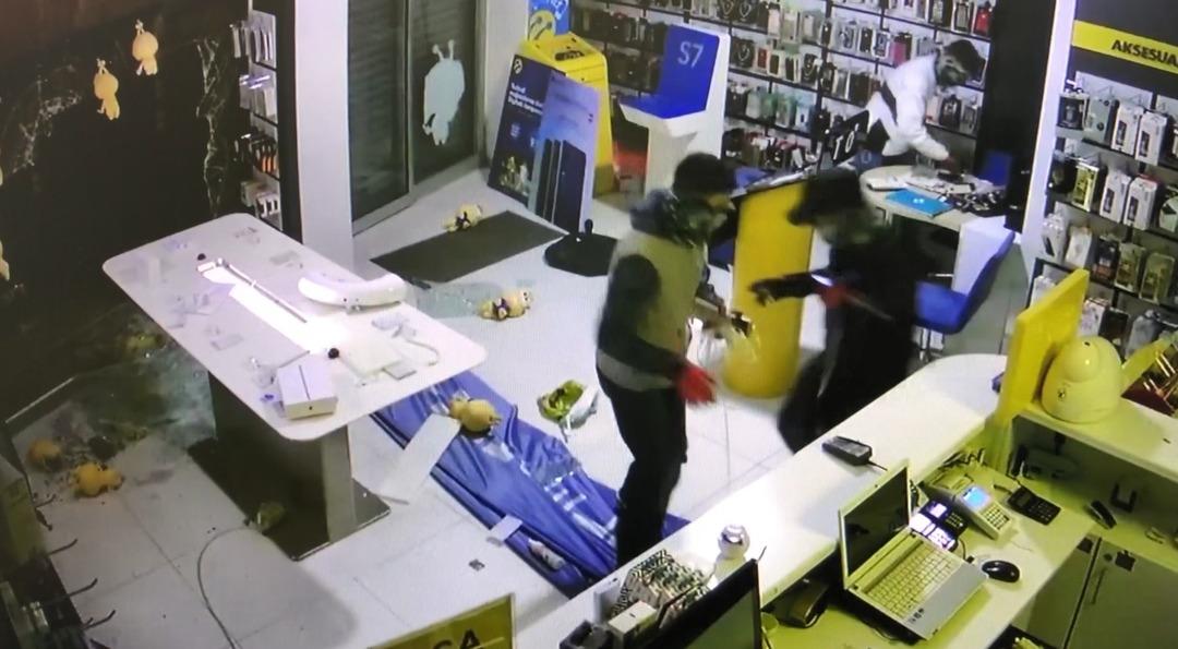 20 dakikada 100 bin liralık soygun! 