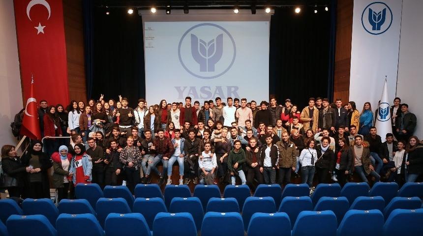 Liselilere g&uuml;venli internet eğitimi