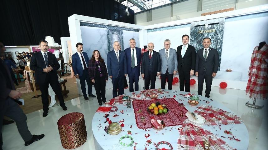 SEYMER, EV&rsquo;leniyoruz Fuarı&rsquo;nda