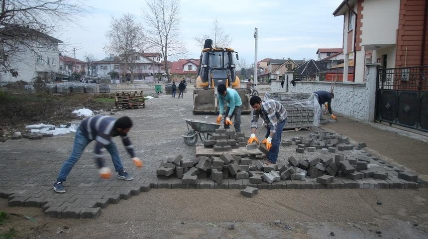 Yeni Mahalle’de parke çalışmalar hızlandı