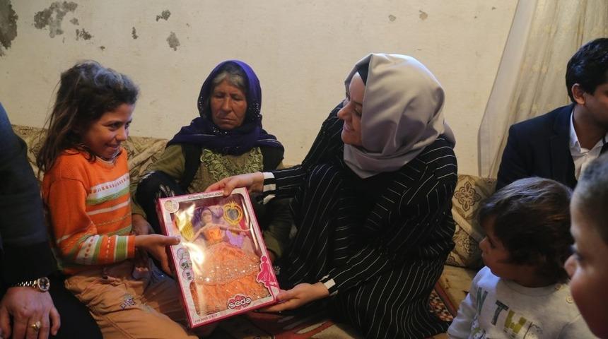 Ekinci ev ziyaretlerini s&uuml;rd&uuml;r&uuml;yor