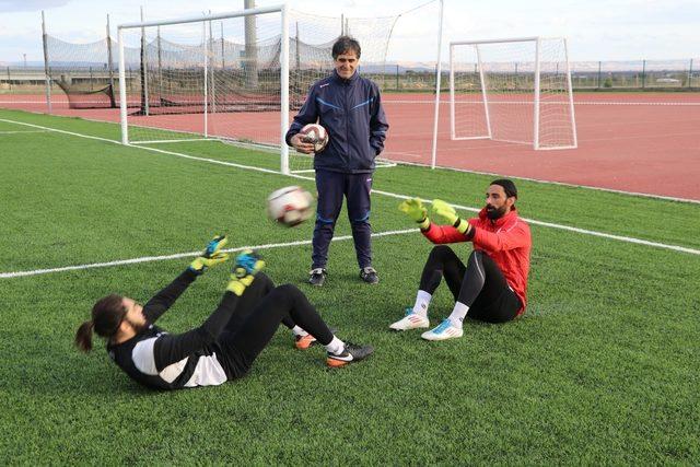 Karaköprüspor’da Hüseyin Dağ ilk antrenmanına çıktı