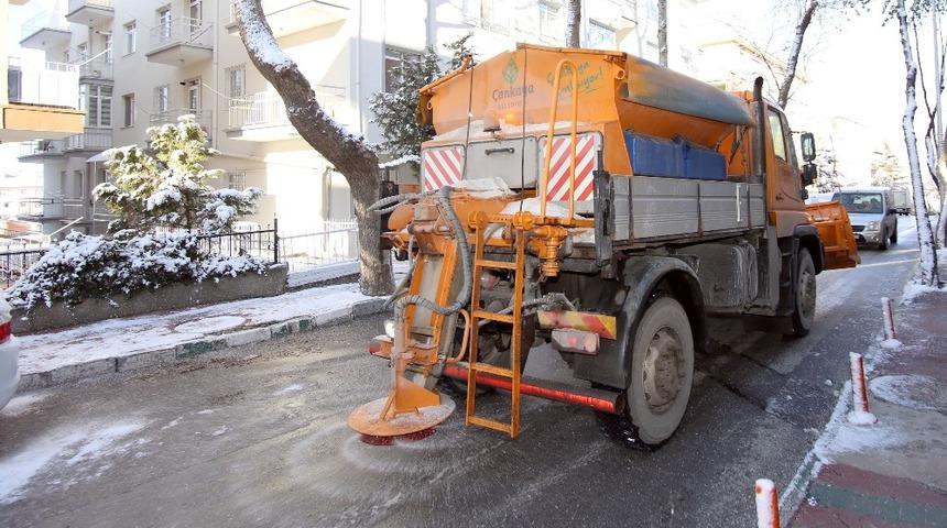 &Ccedil;ankaya&rsquo;da karla m&uuml;cadele &ccedil;alışması