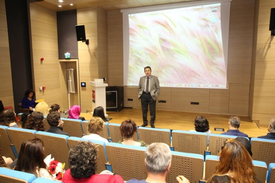 AG&Uuml;&rsquo;n&uuml;n genetik&ccedil;ileri ilk &ouml;nl&uuml;klerini giydi