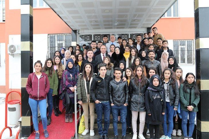 Başkale Belediyesinden Antalya gezisi G3