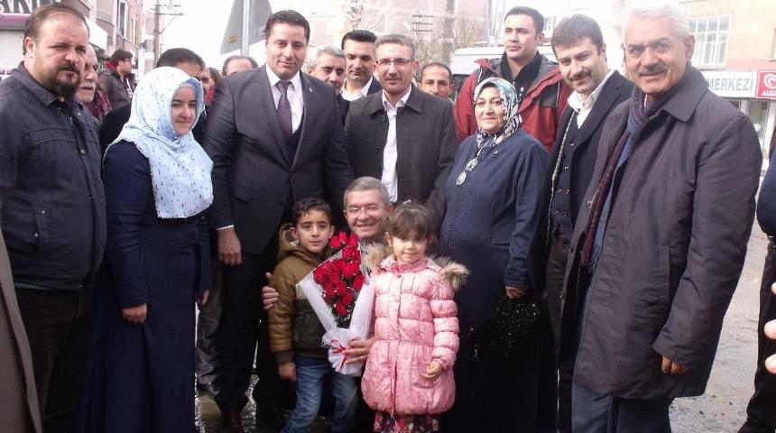 AK Parti&rsquo;li Takva&rsquo;dan &Ouml;zalp ve Saray il&ccedil;elerine ziyaret