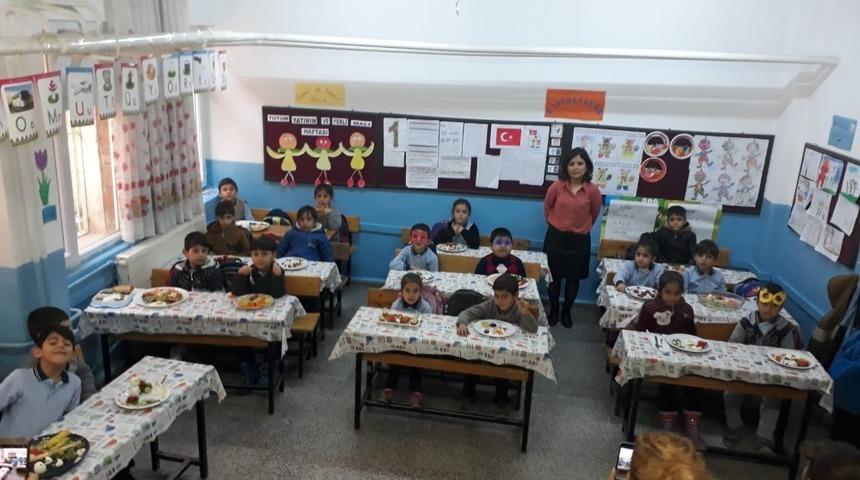 En g&uuml;zel kahvaltı tabağını hazırladılar