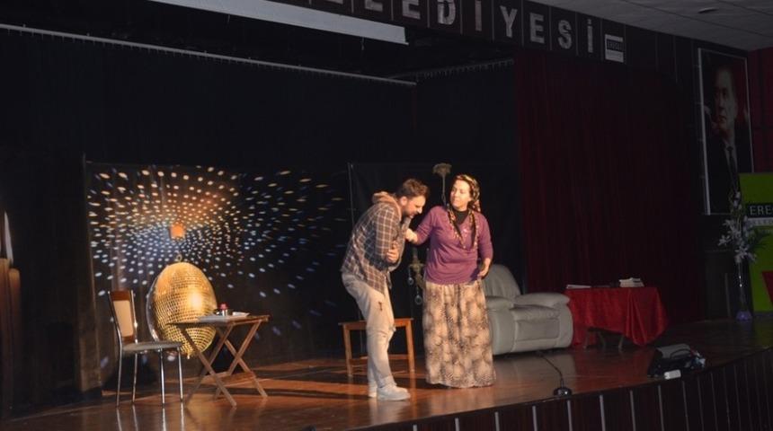Ereğli Belediyesinden madde bağımlılığı konulu tiyatro