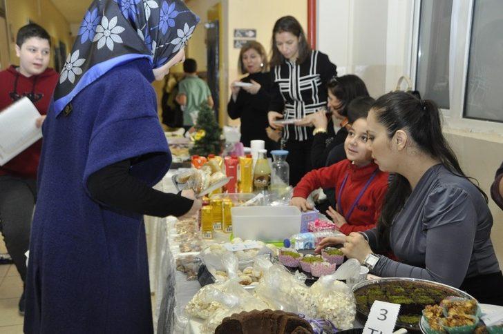 Barış elçileri görme engelliler için kolları sıvadı G3