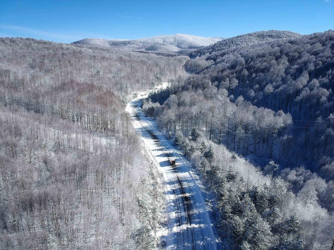 Domani&ccedil; Dağları'nda kartpostallık g&ouml;r&uuml;nt&uuml;