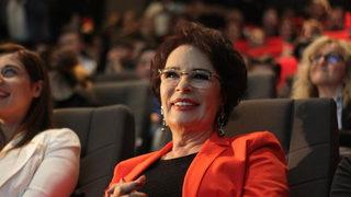 Hülya Koçyiğit 71 yaşına bastı