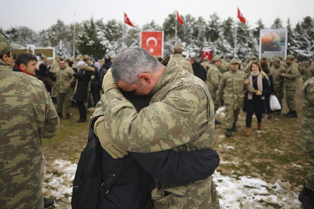 4'&uuml;nc&uuml; d&ouml;nem bedelli askerlik y&uuml;k&uuml;ml&uuml;leri yemin etti