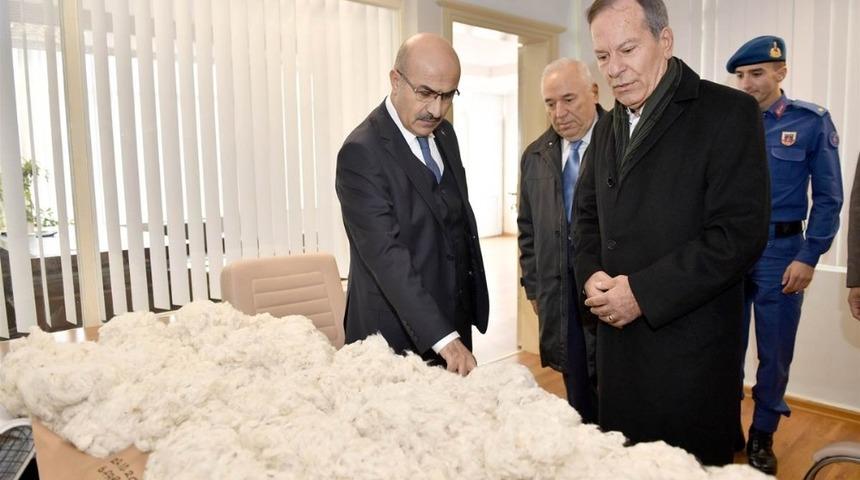 Vali Demirtaş: "Tarım sekt&ouml;r&uuml;n&uuml;n gelişmesine b&uuml;y&uuml;k &ouml;nem veriyoruz"