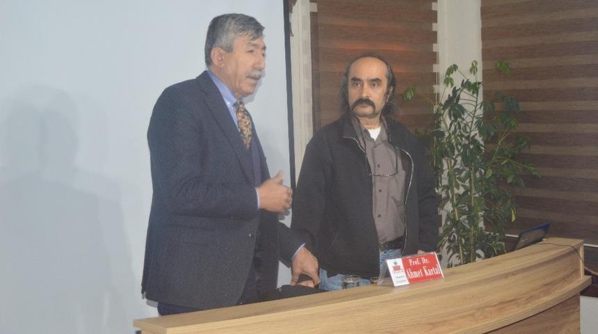 Eskişehir T&uuml;rk Ocağı Perşembe Sohbetleri&rsquo;nde Abdullah Bin M&uuml;b&acirc;rek Et-T&uuml;rk&icirc; anlatıldı