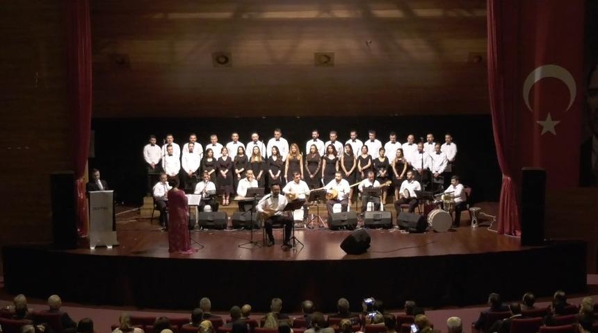 Firma &ccedil;alışanları tarafından kurulan koro ilk konserini ger&ccedil;ekleştirdi