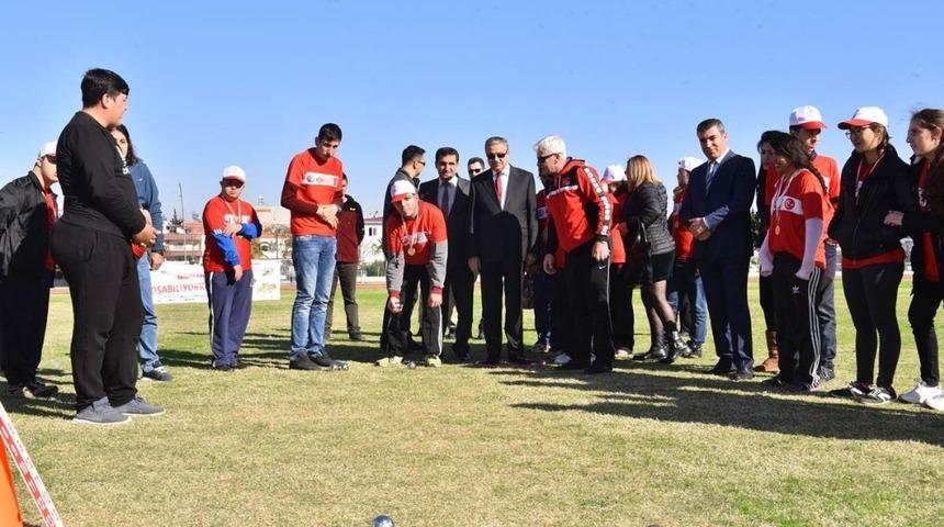 Mersin&rsquo;de &ouml;zel sporcular i&ccedil;in ş&ouml;len d&uuml;zenlendi