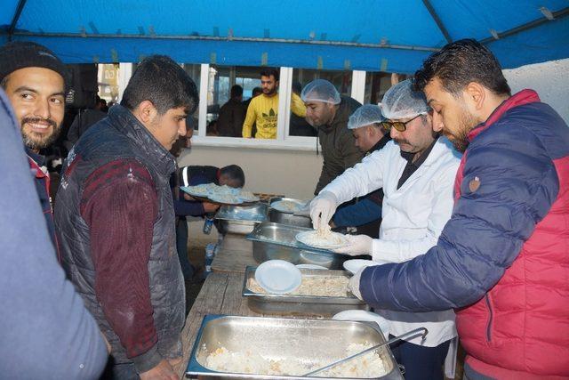 Vali Köşger, sanayi esnafının sorunlarını dinledi