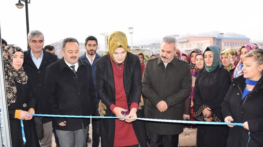 AK Partili kadınlardan yerli &uuml;r&uuml;n vurgusu