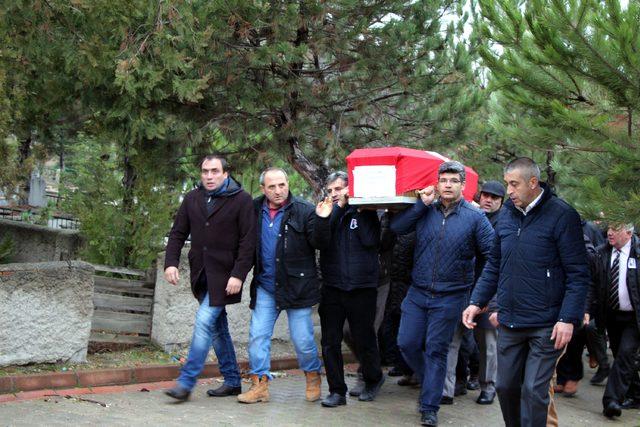 YHT kazasında ölen Prof. Dr. Albayrak, gözyaşlarıyla uğurlandı (2)