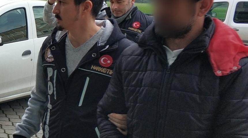 Uyuşturucu ticaretinden 2 kişi tutuklandı